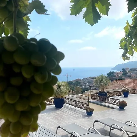Les 3 Vue Piscine Gasthof Marseilles